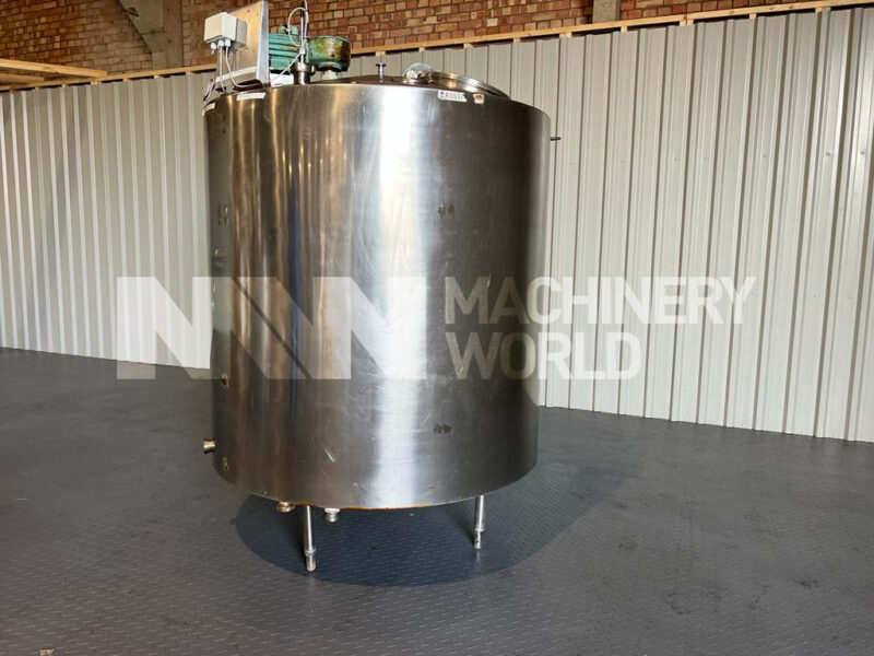 1,700 Ltr Stainless Steel Tank with Top Mounted Mixer