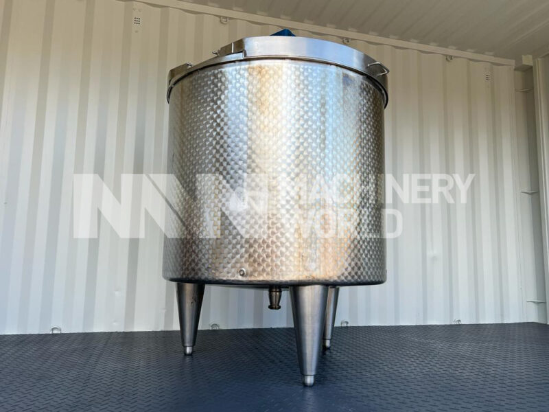 1,000 Ltr Stainless Steel Tank with Top Mounted Mixer - Image 2