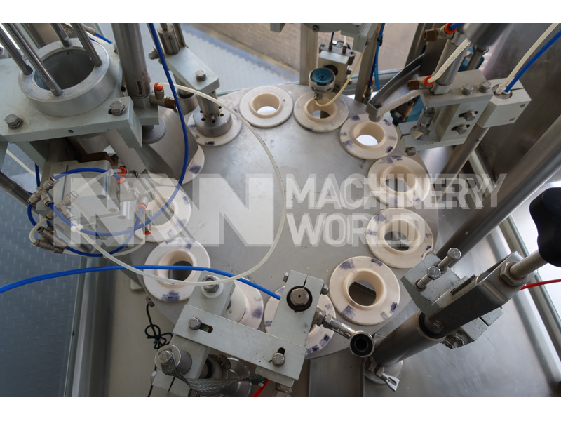 Technogel 4000 Cone & Tub Ice Cream Rotary Filling Machine - Image 7