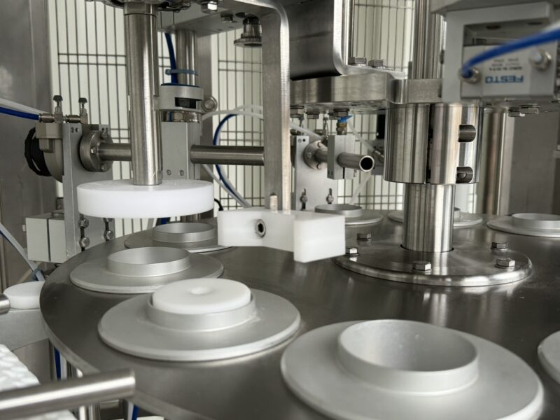 ROKK RR 3800 Ice Cream Rotary Filling Machine - 125ml & 500ml CUP (Year 2021) - Image 6