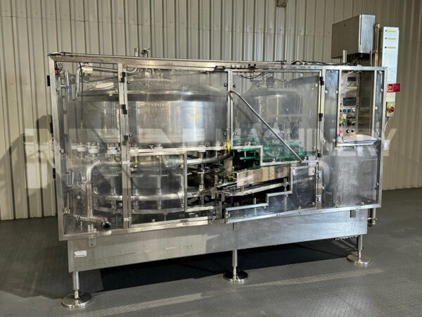 Fogg 24-Head Filler with 9-Head Integrated Capper Milk Filling Machine