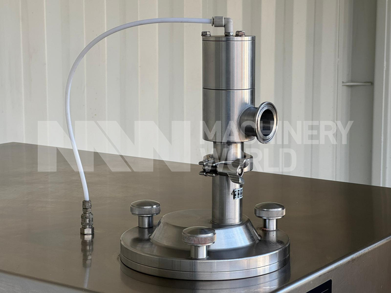 Tetra Pak Hoyer Frigus 600 C Ice Cream Continuous Freezer (Year 2003) - Image 4