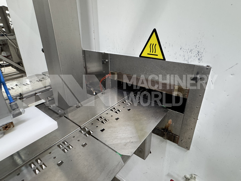 Vojta Arctic CX 800/8 Extrusion Line; Magnum, Mini-Magnum, Funny Face, Sandwich - 15.000 pcs/h (Year 2016) - Image 10