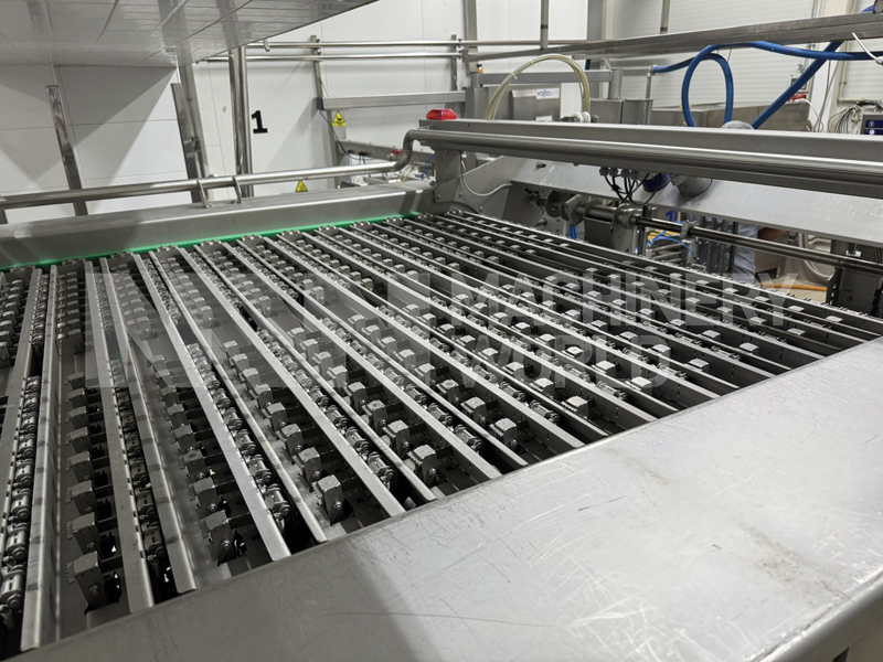 Vojta Arctic CX 800/8 Extrusion Line; Magnum, Mini-Magnum, Funny Face, Sandwich - 15.000 pcs/h (Year 2016) - Image 6