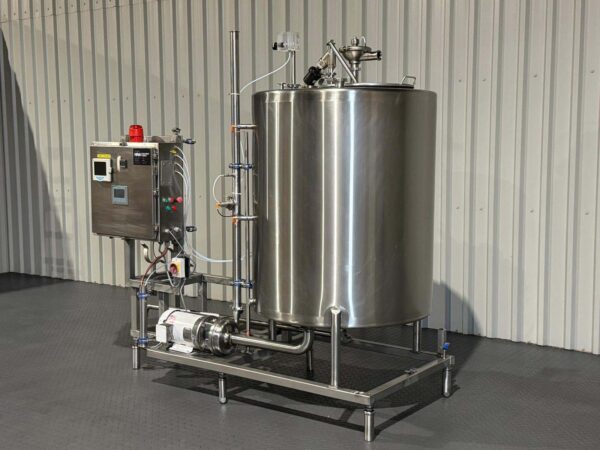 750 Litre Single CIP Cold Wash Tank with 3HP Centrifugal Pump mounted on Skid