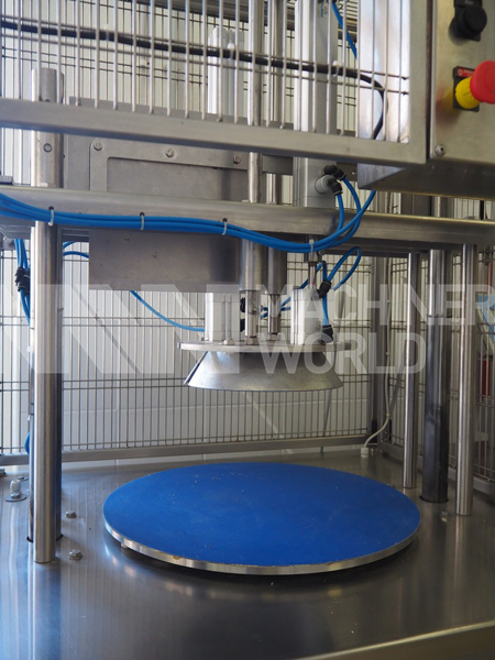 Used Facchinetti LPR01 Round Cheese Portion Cutting Machine (Year 2016) - Image 8