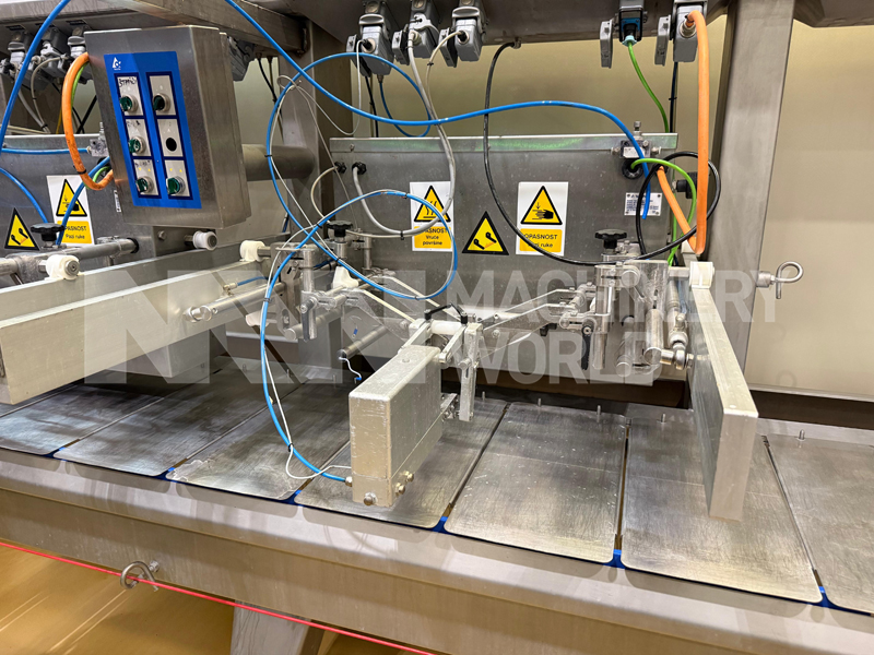 Tetra Pak Straightline SL 1100-F2 Ice Cream Stick Extrusion Line; Magnum - 27.000 pcs/h (Year 2008) - Image 8