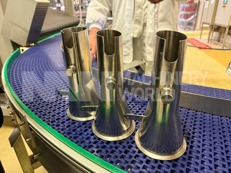 Tetra Pak Straightline SL 1100-F2 Ice Cream Stick Extrusion Line; Magnum - 27.000 pcs/h (Year 2008) - Image 10