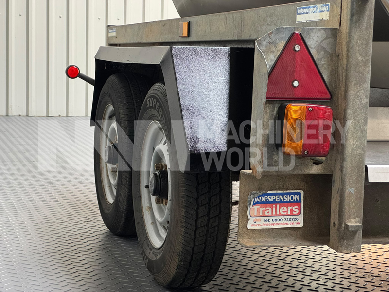 1,500 Litre Milkplan Horizontal Milk & Liquid Tank on Trailer with Pump, Flowmeter & CIP Cleaning System (Year 2022) - Image 8
